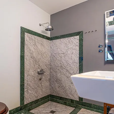 4 Bedroom Nice In Holiday home Albunol